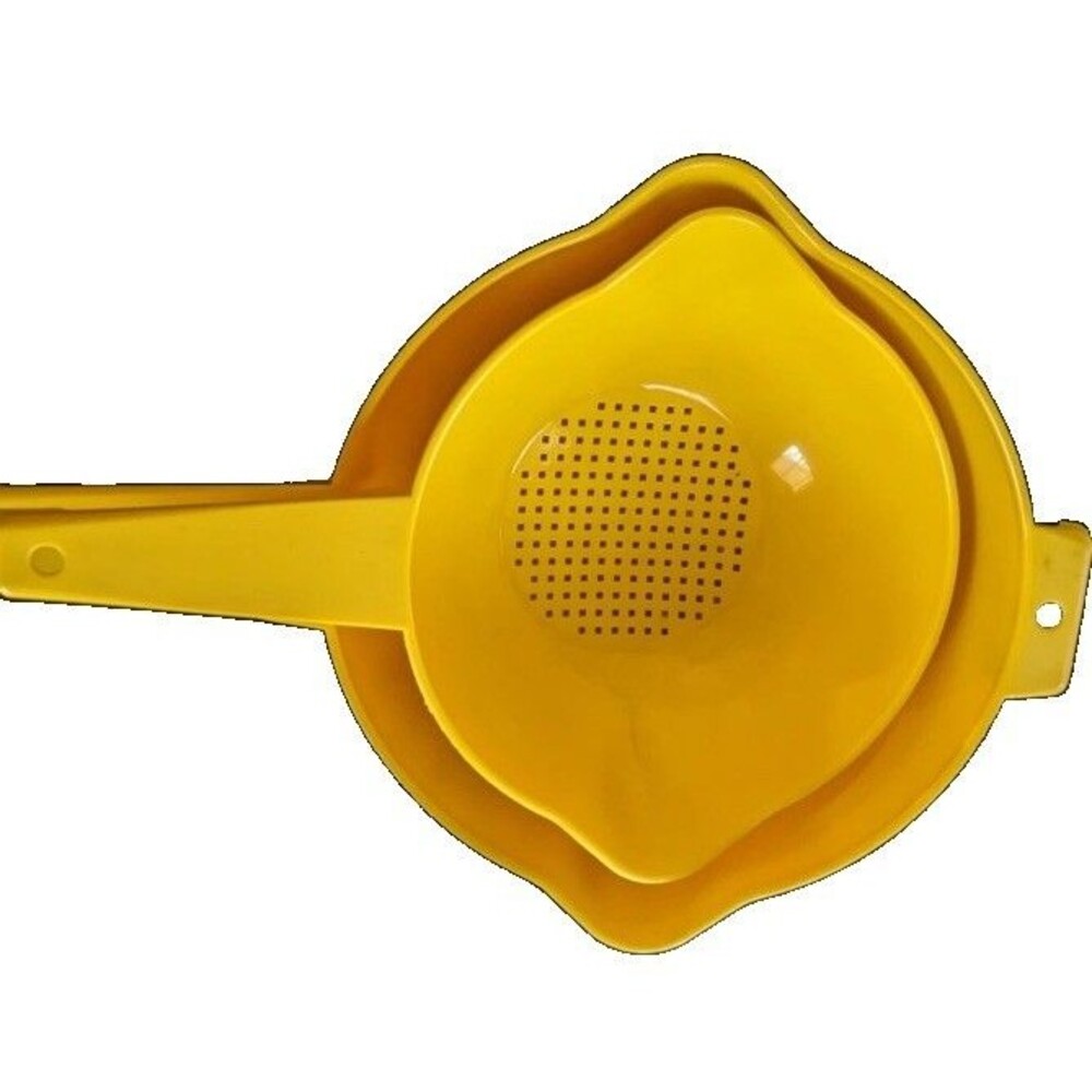 2 Tupperware Yellow Colanders 1 Quart (small) 2 Quart (large) Strainers Exc Cond